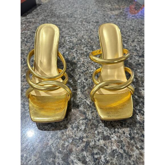 Women's Brand Gold Decorated Pyramid High Heel Mules Sandals, Open-Toe Sandals - Picture 1 of 3